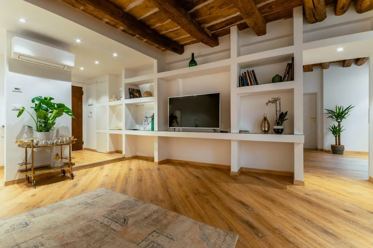 Clavature Luxuryapartment Bologna 0*,  Italia